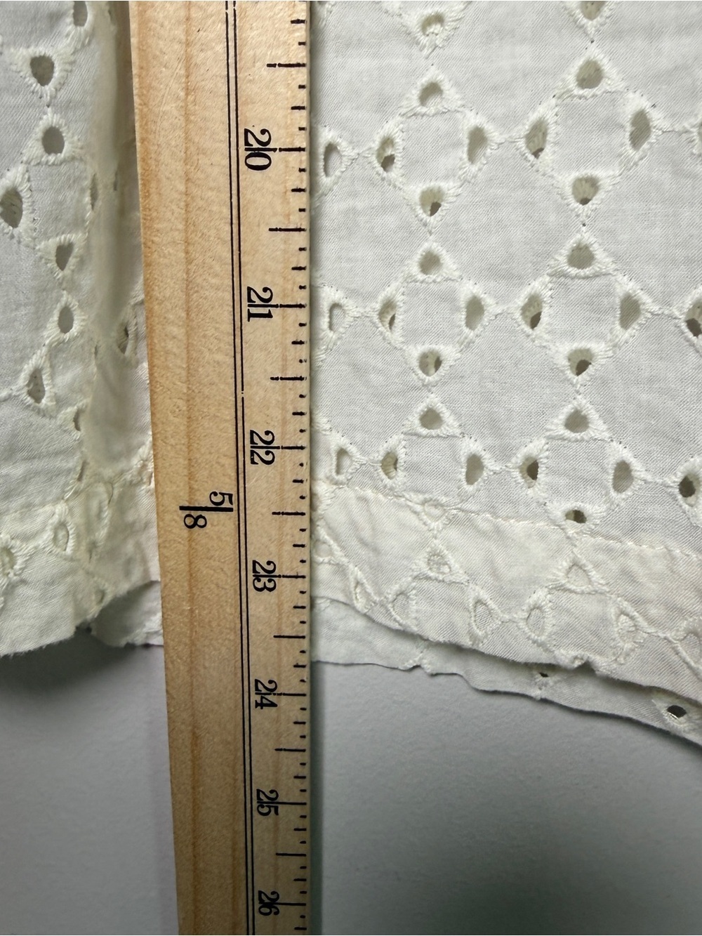 LOFT Petites Eyelet Tank Top Quiet Luxury Cream Cottagecore Size LP - Picture 6 of 6